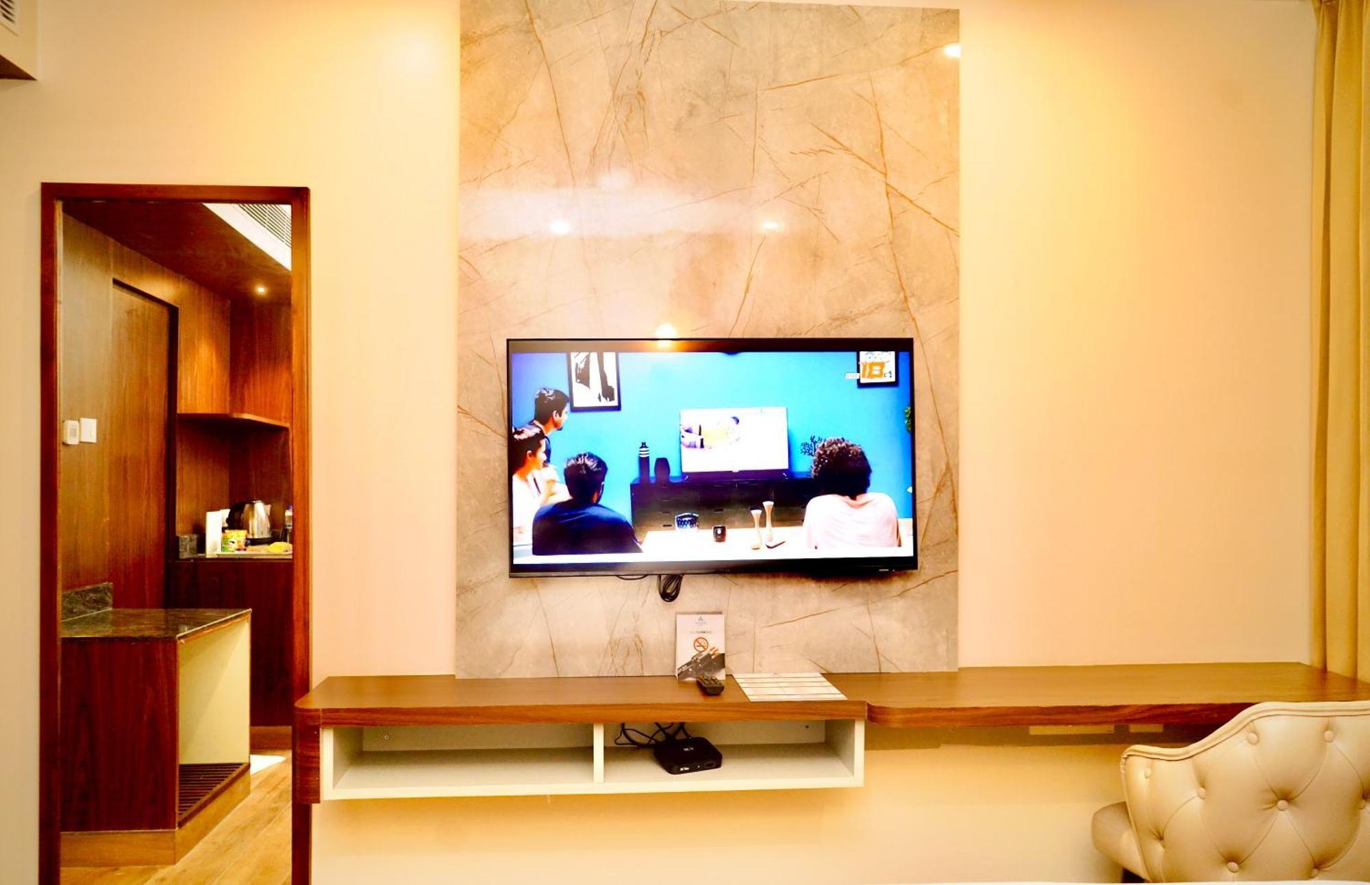 Jaag Hotel Ченай Екстериор снимка